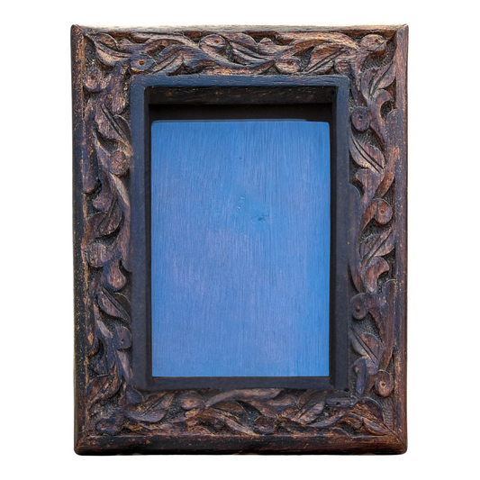 Vintage Distressed Carved Wood Frame – 4" x 6"